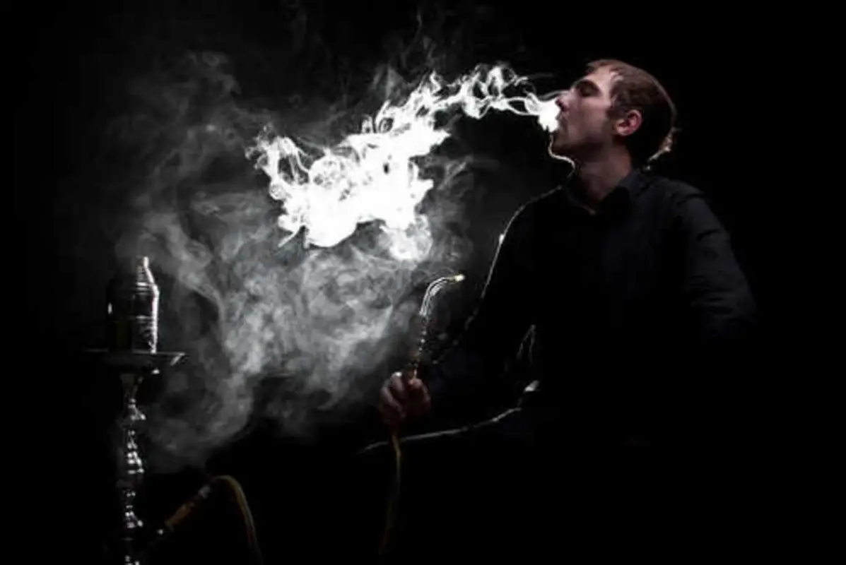 hút shisha nhiều khói