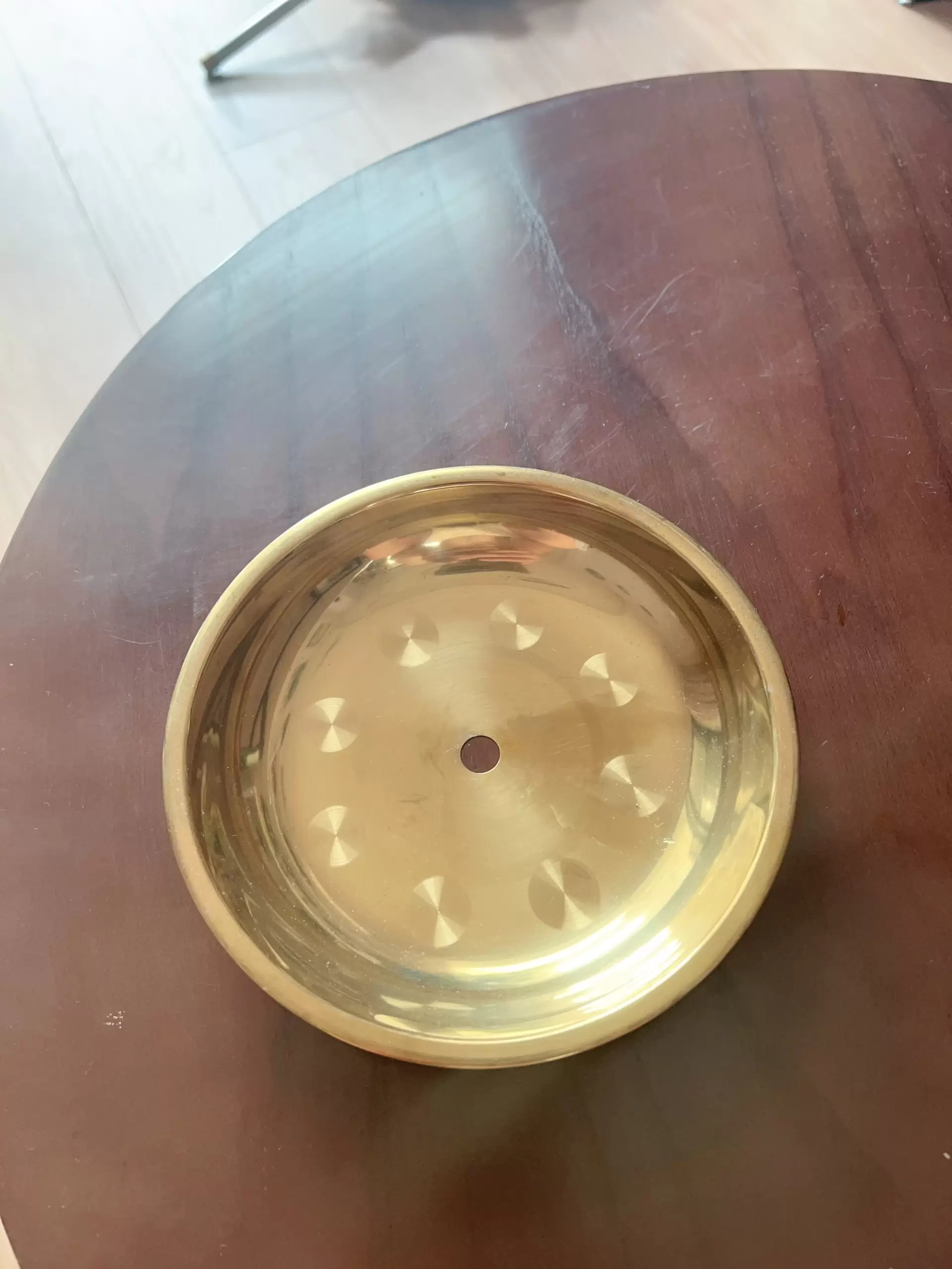 Đĩa đựng than bình trung Đĩa đựng than bình trung